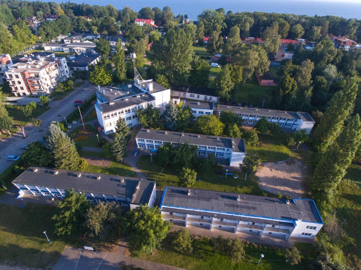 Hotel Osrodek Wczasowy Helios Jastrzębia Góra Exterior foto