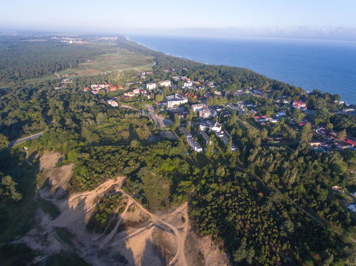 Hotel Osrodek Wczasowy Helios Jastrzębia Góra Exterior foto